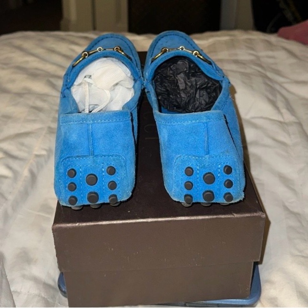 Gucci Blue Suede Loafers with Gold Accent - Picture 4 of 6